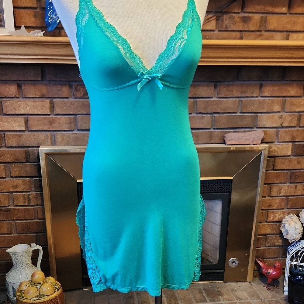 Y2k Green Chemise Size M Lace Bow Spring Feminine Stretchy Soft Sexy St Patricks